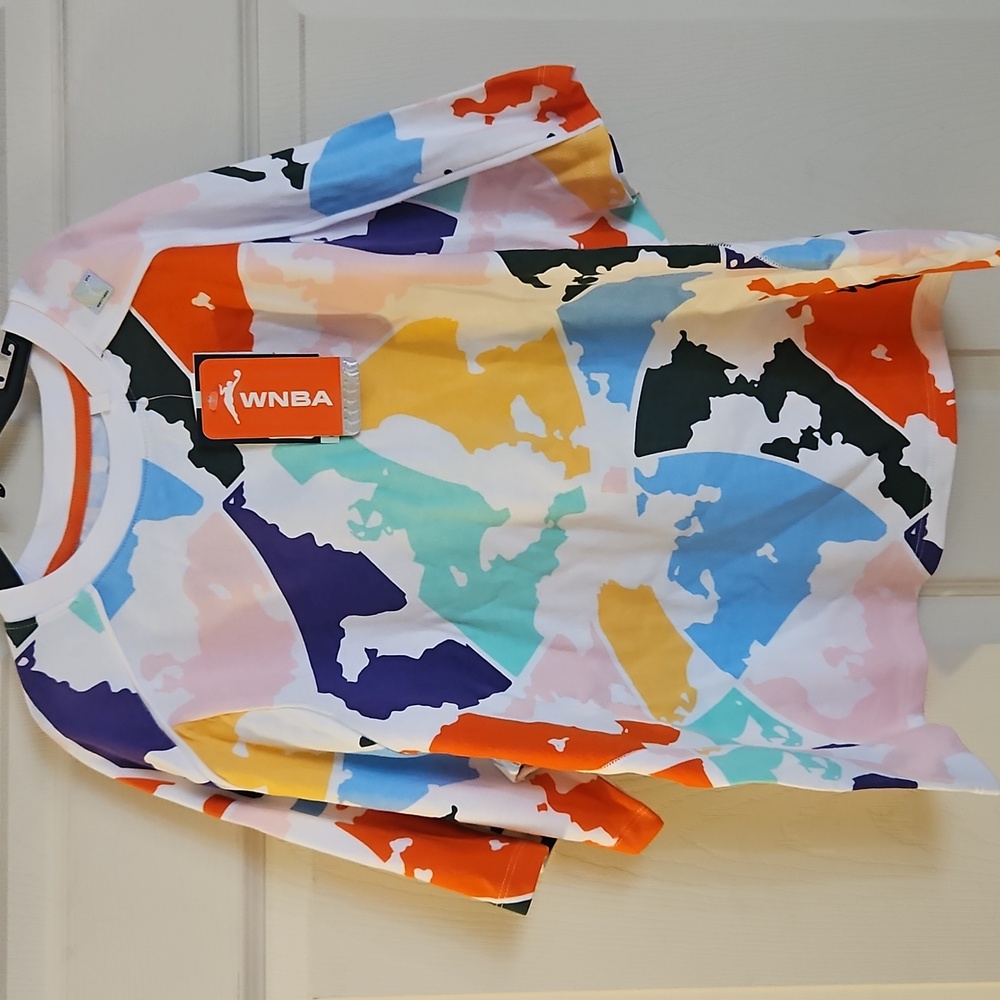 DSG Girls' WNBA Short Sleeve Everyday T-Shirt: NEW WITH TAGS: SIZE L (14)